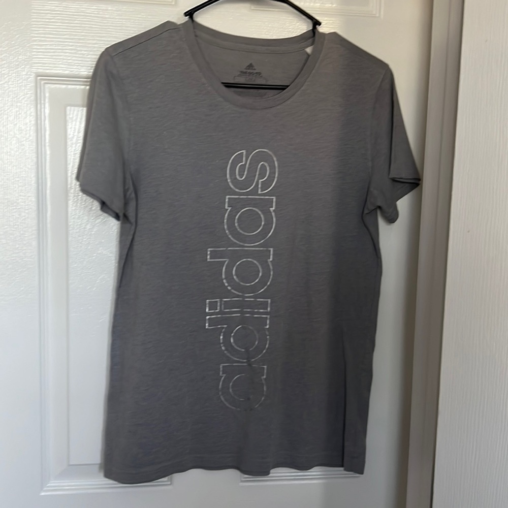 Adidas tee